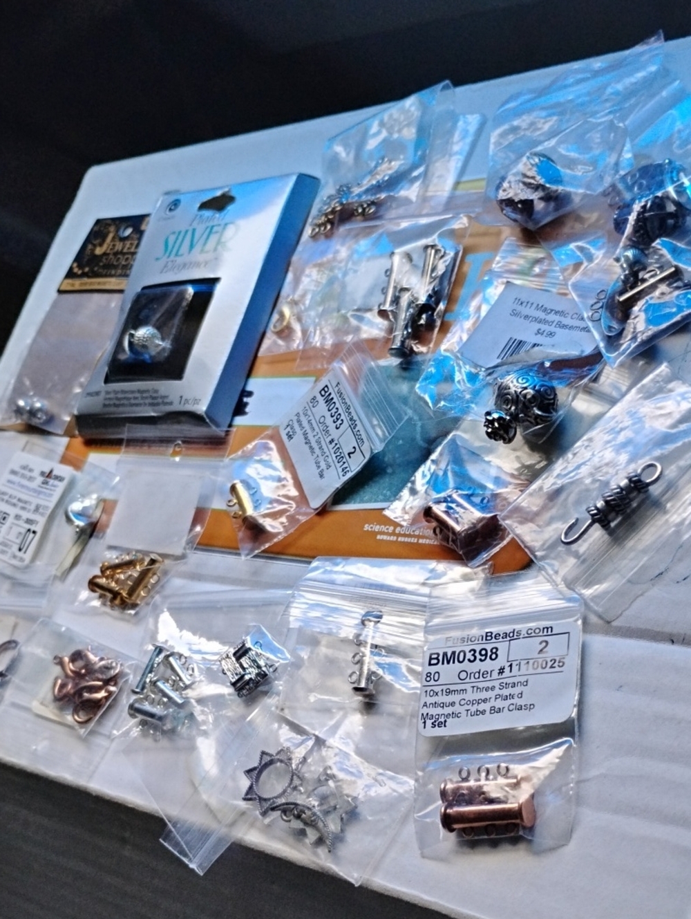New Jewelry Clasp&Toogle Lot